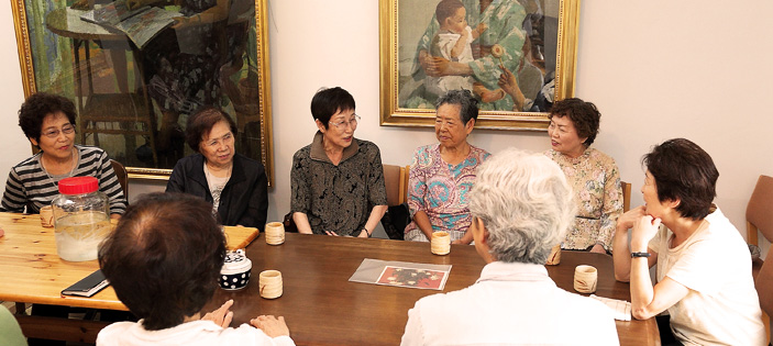 地域で支えあう「ゆるやかな家族」をつくる家