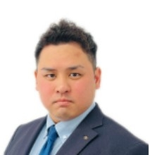 神崎　慧偉