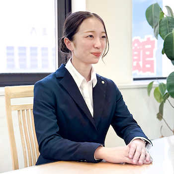 篠崎 芽衣